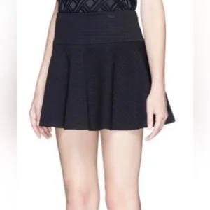 🖤 **Brand New! Alice and Olivia Quilted A-Line Mini Skirt (10)** 🖤