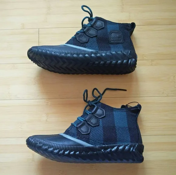 -NEW- Women's Sorel Out N About Plus Boots/Booties 7.5