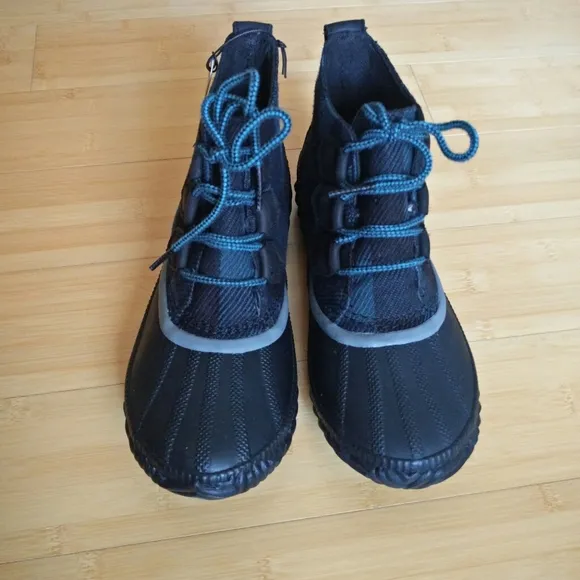 -NEW- Women's Sorel Out N About Plus Boots/Booties 7.5