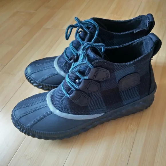 -NEW- Women's Sorel Out N About Plus Boots/Booties 7.5