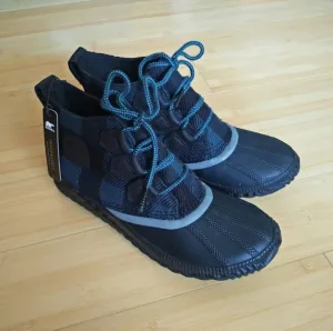 -NEW- Women's Sorel Out N About Plus Boots/Booties 9