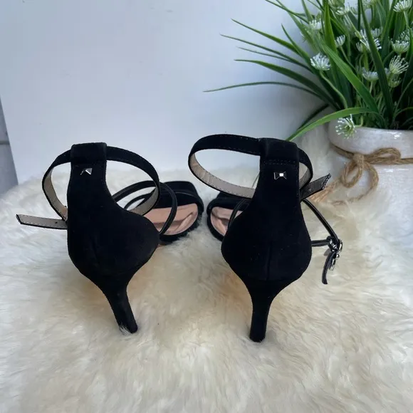- Ted Baker🍂🍁three strap black suede heels 38