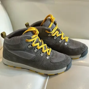 🎮 Timberland Earthkeeper GT Scramble Mid Nubuck Gray Yellow Kids Boots 4…
