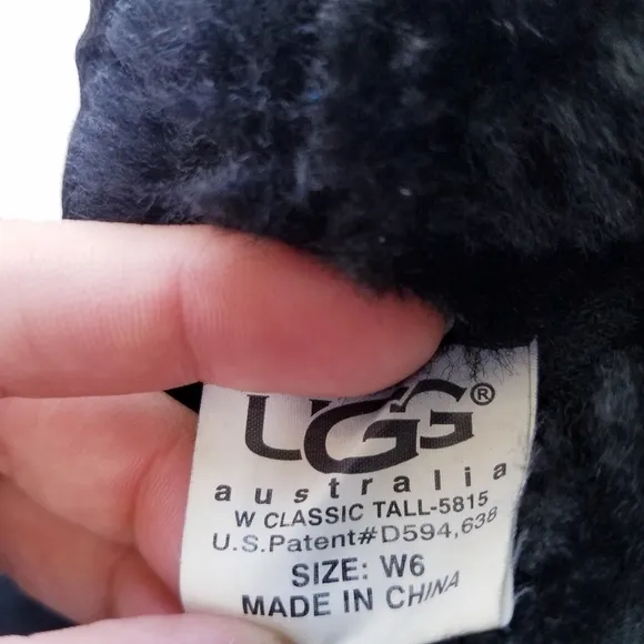 🌸 UGG | Classic Tall II Suede Sherpa lined Boots, size 6, Black