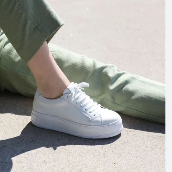 - VAGABOND Judy platform Sneakers cream leather size 37 US 7 women $160