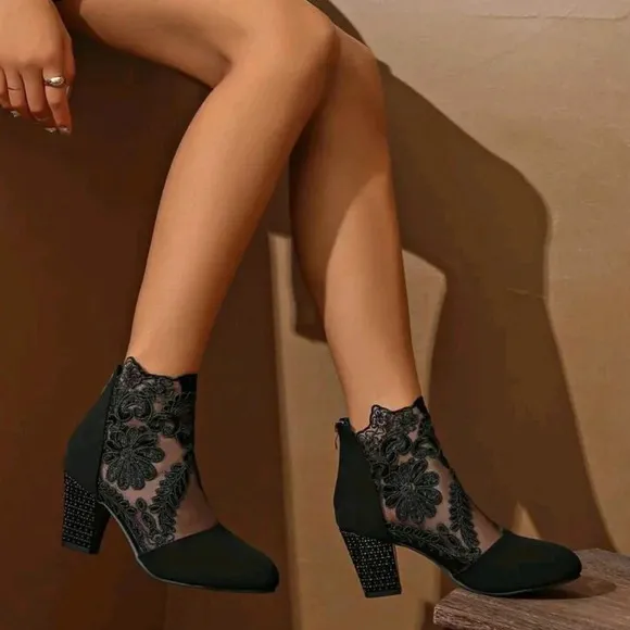 2024  Autumn Daily Dating &amp; Traveling Women's Rear Zipper Boots