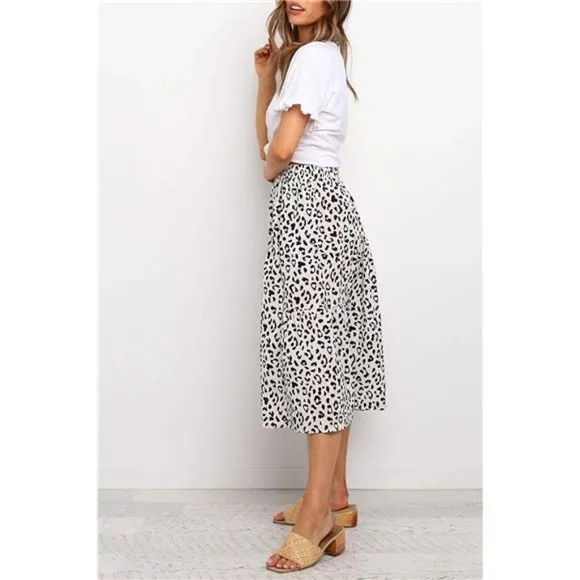 A-LINE Swing Midi Skirts White