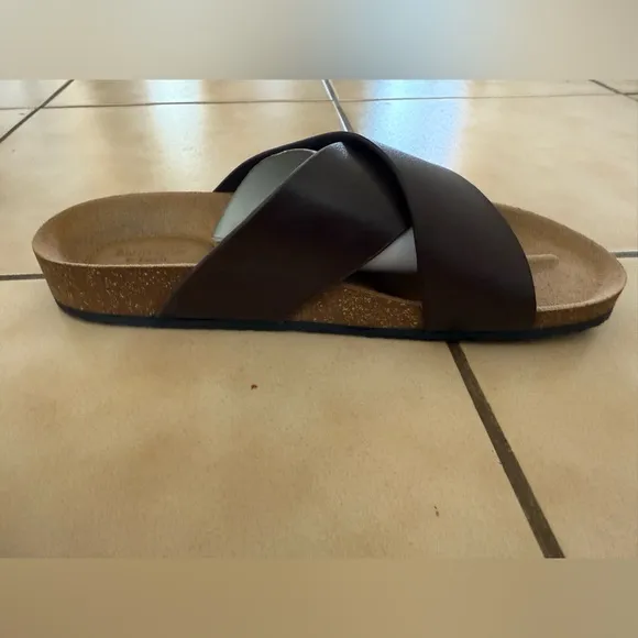 Abercrombie &amp; Fitch Men’s Leather Cork Crossover Slides Size 8 NEW in BOX