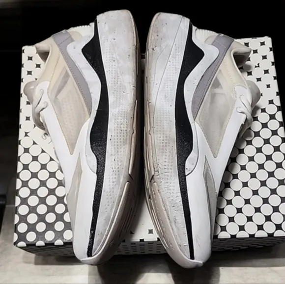 adidas by Stella McCartney Earthlight Mesh White Sneakers 10.5 Platform