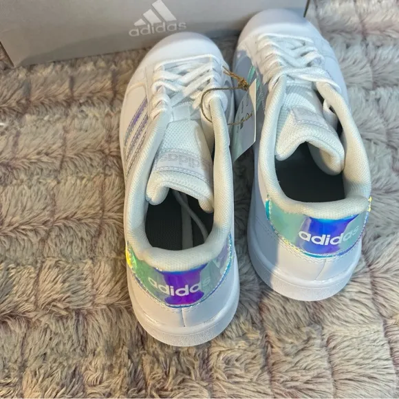 Adidas Girl Grand CourtSneakers Size 3.5
