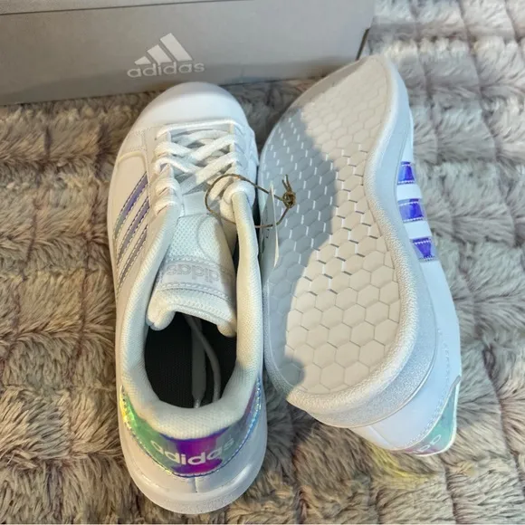 Adidas Girl Grand CourtSneakers Size 3.5