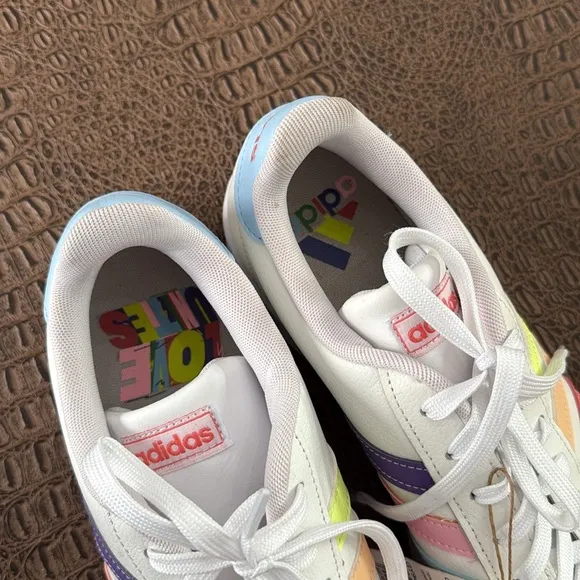 Adidas Grand Court Cloudfoam Rainbow Stripe Sneakers White mens  10.5 NWT