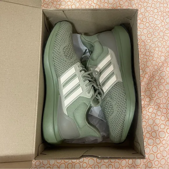 adidas Men's UBounce DNA Sneaker Size 8.5 Silver Pebble/Olive Strata
