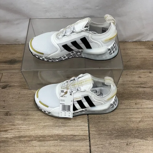 adidas Nmd V3 Mens Fashion Sneakers in White Black - 4