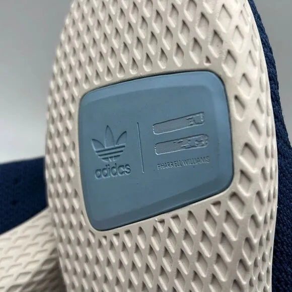 Adidas Originals x Pharrell Williams Hu sneakers in navy and off-white- Men 7- B