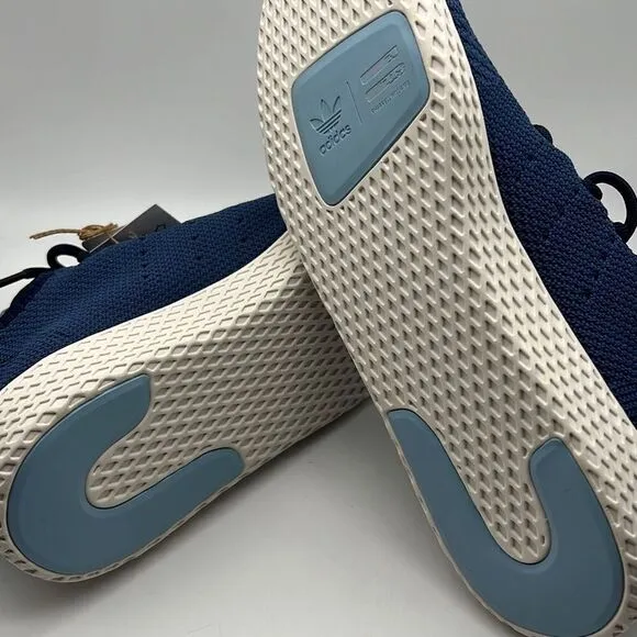 Adidas Originals x Pharrell Williams Hu sneakers in navy and off-white- Men 7- B