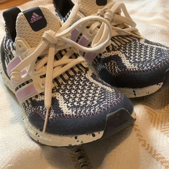 Adidas UltraBOOST 5.0 DNA Sneakers Size 6