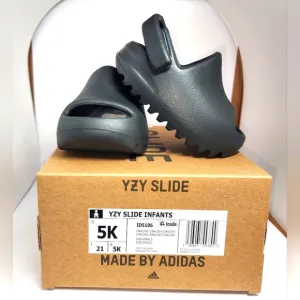Adidas Yeezy Slide Onyx color size 5K Infant/Toddler Brand New!!