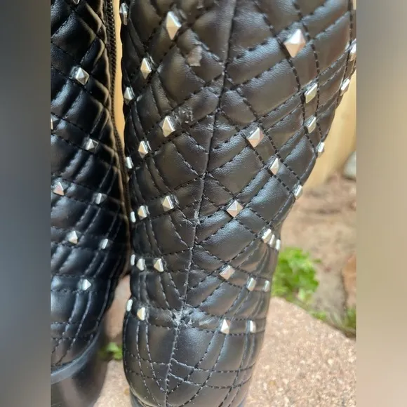 Adrienne Vittadini Leather Boots