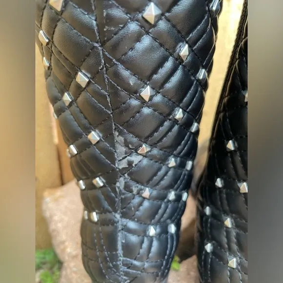 Adrienne Vittadini Leather Boots
