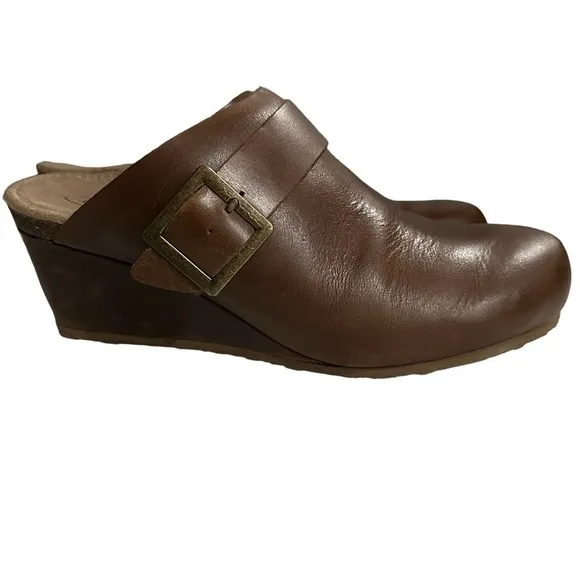Aetrex Amelia Brown Slip-on Wedge Mule Shoe