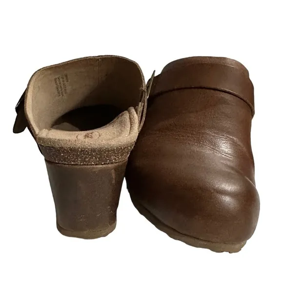 Aetrex Amelia Brown Slip-on Wedge Mule Shoe