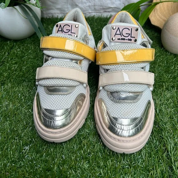 AGL Chunky Platform Patent Leather Velcro size 37/7