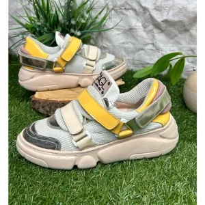 AGL Chunky Platform Patent Leather Velcro size 37/7