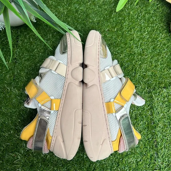 AGL Chunky Platform Patent Leather Velcro size 37/7