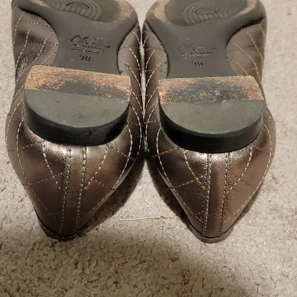 AGL Monika Quilted Ballet Flats Bronze Black Size 38 US Size 8