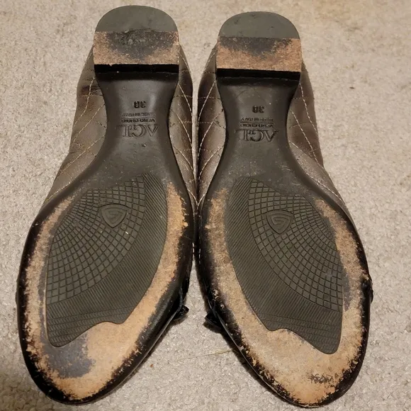 AGL Monika Quilted Ballet Flats Bronze Black Size 38 US Size 8