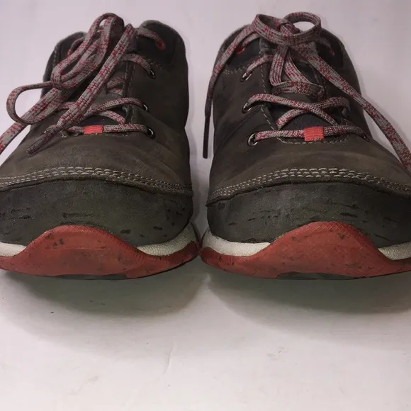 Ahnu Sugar Venture Gray and Brown Suede Leather Low Top Sneakers