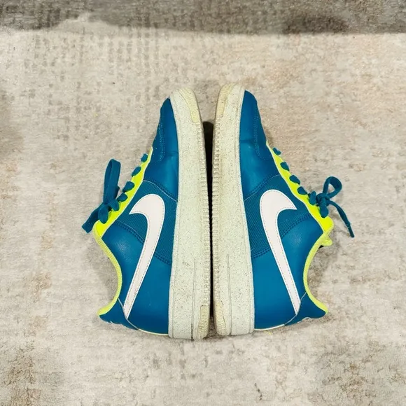 Air Force 1s Phatom crater green volt lace up sneakers woman’s 6y