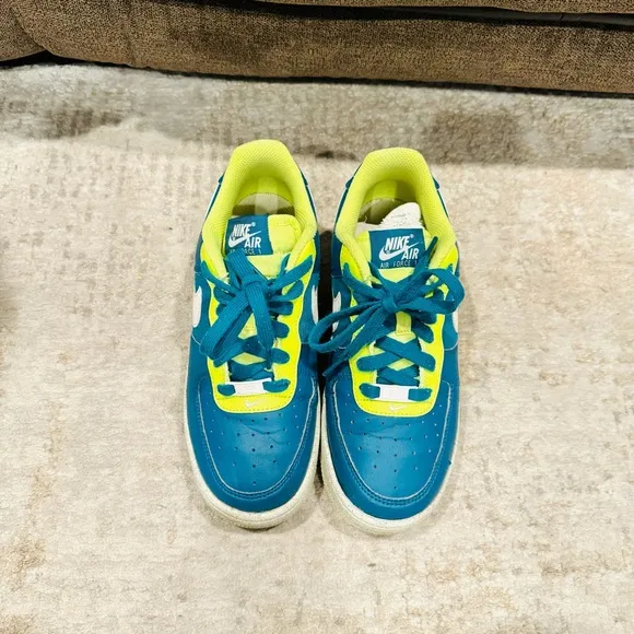 Air Force 1s Phatom crater green volt lace up sneakers woman’s 6y
