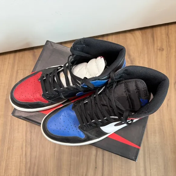 Air Jordan 1 Black and Red High-Top Sneakers Top 3 bred, black toe, royal