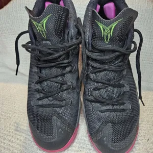 Air Jordan Melo M12 The Dungeon Basketball Shoes Sneakers Mens Size 8.5