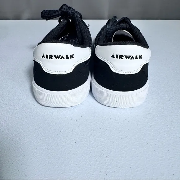 Airwalk Grip Retro Skaters Black and White Sneakers NWT Offers Welcome