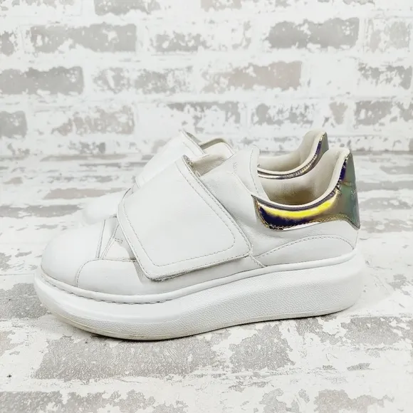 Alexander McQueen White Leather Oversized Grip Athleisure Running Sneakers E215