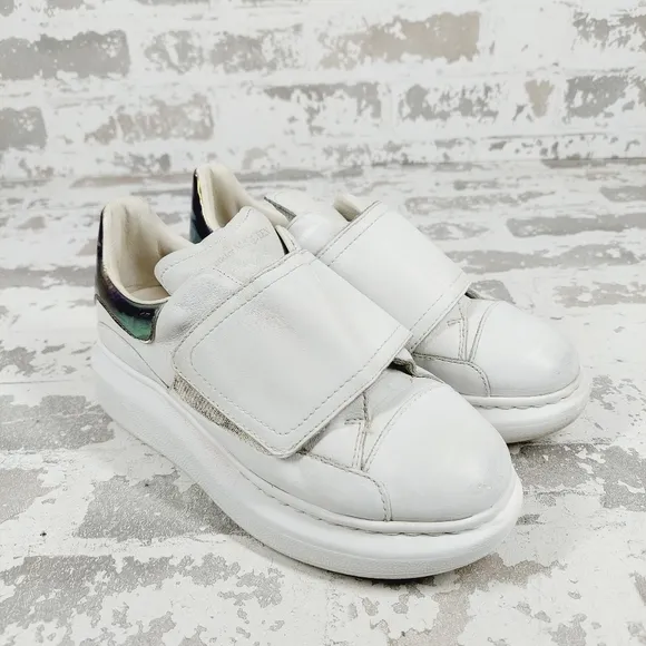 Alexander McQueen White Leather Oversized Grip Athleisure Running Sneakers E215