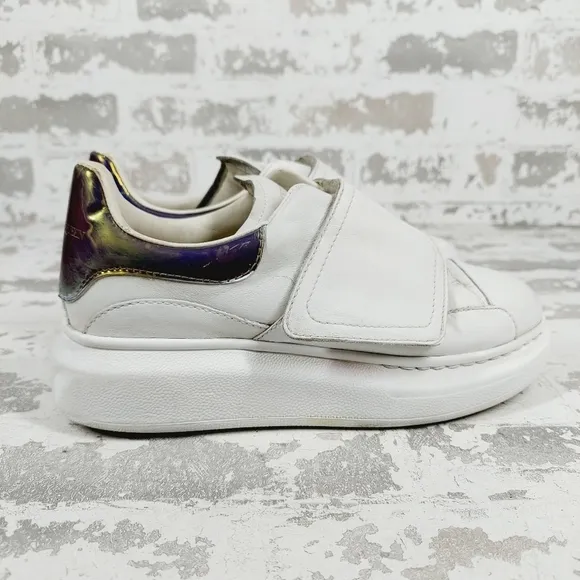 Alexander McQueen White Leather Oversized Grip Athleisure Running Sneakers E215