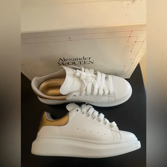 Alexander McQueenOversized Sneakers 42.5 (9.5 US)