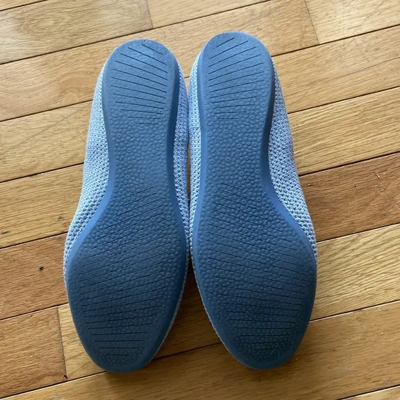 ALLBIRDS WOMENS TREE BREEZER SIZE 8.5