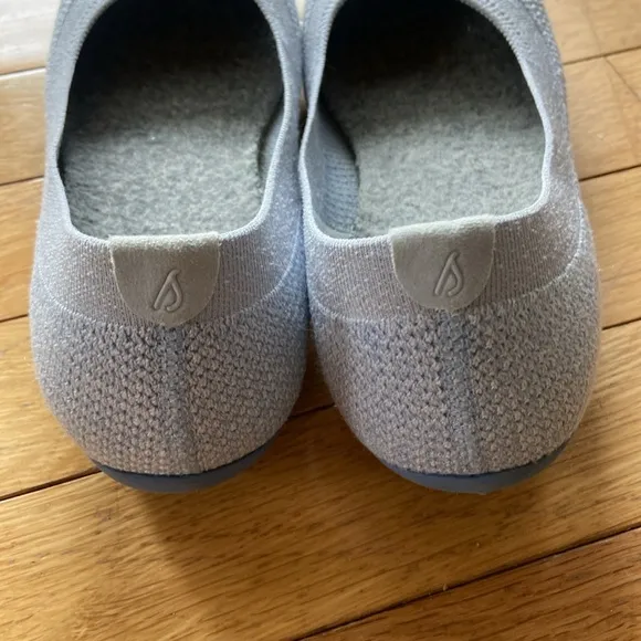 ALLBIRDS WOMENS TREE BREEZER SIZE 8.5