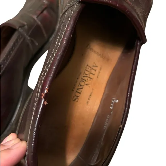 Allen Edmonds Devonshire Loafers Mens 9 Burgundy Leather Vibram Sole Kilt USA