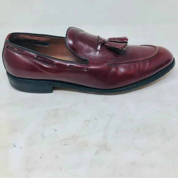 Allen Edmonds Saratoga Burgundy Leather Tasseled Loafers
