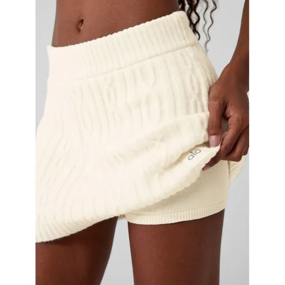 Alo Cable Knit Winter Bliss Mini Skirt Ivory Cream Stretchy Chunky Sweater Skort