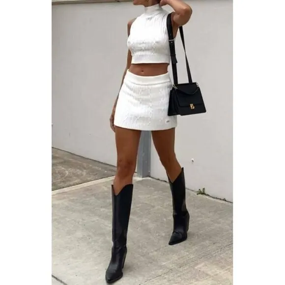 Alo Cable Knit Winter Bliss Mini Skirt Ivory Cream Stretchy Chunky Sweater Skort