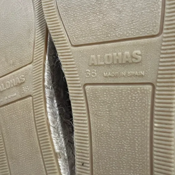 ALOHAS Crossed Platform Espadrille Sandals - Size 38 US 7-7.5 - NWOT
