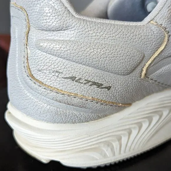 Altra Torin 5 Leather Shoes Gray Womens 7.5 Workout Gym Trail Running Sneakers