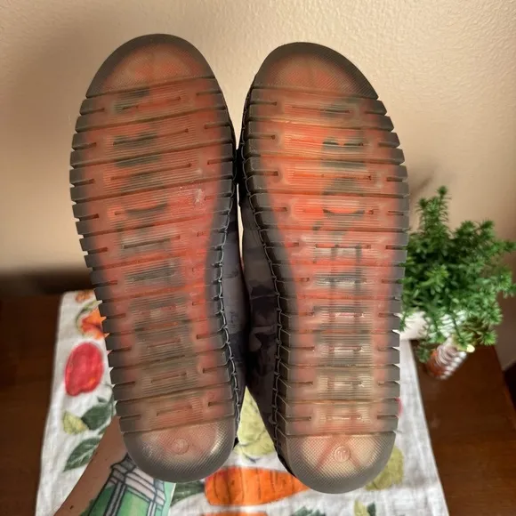Andia Fora metallic camo sneakers size 37